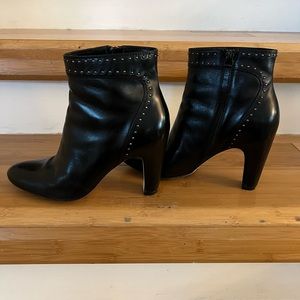 Cole Haan MICA AIR short black ankle booties with zipper size 8 heel 2.5 inch